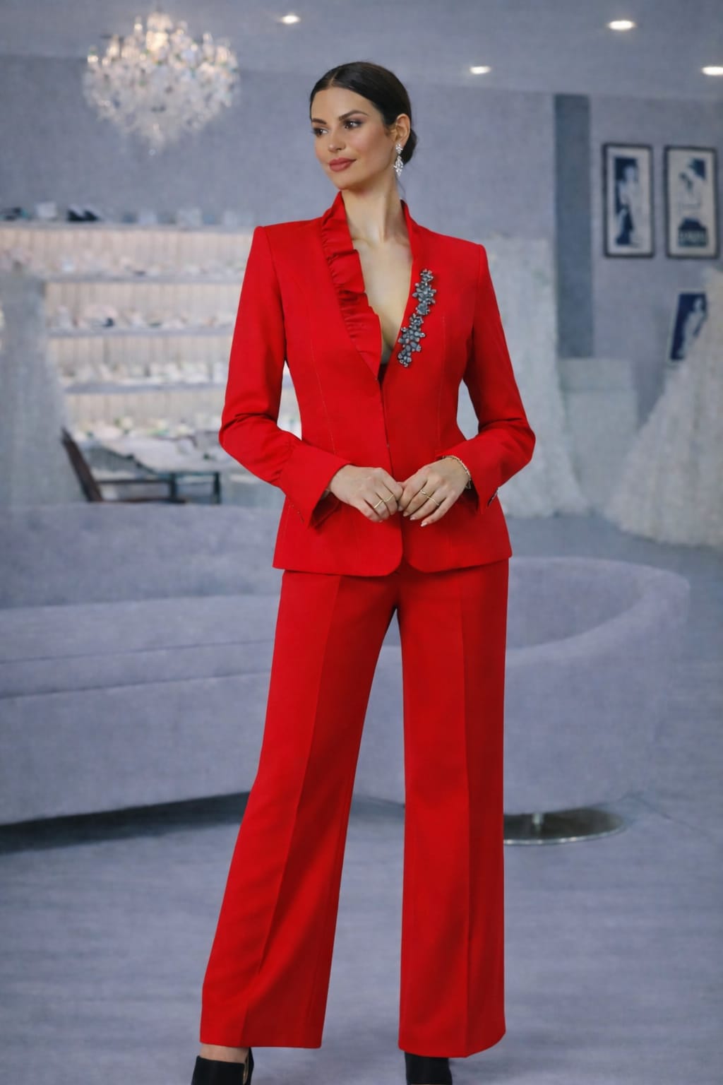 Costum Loretta Rosu