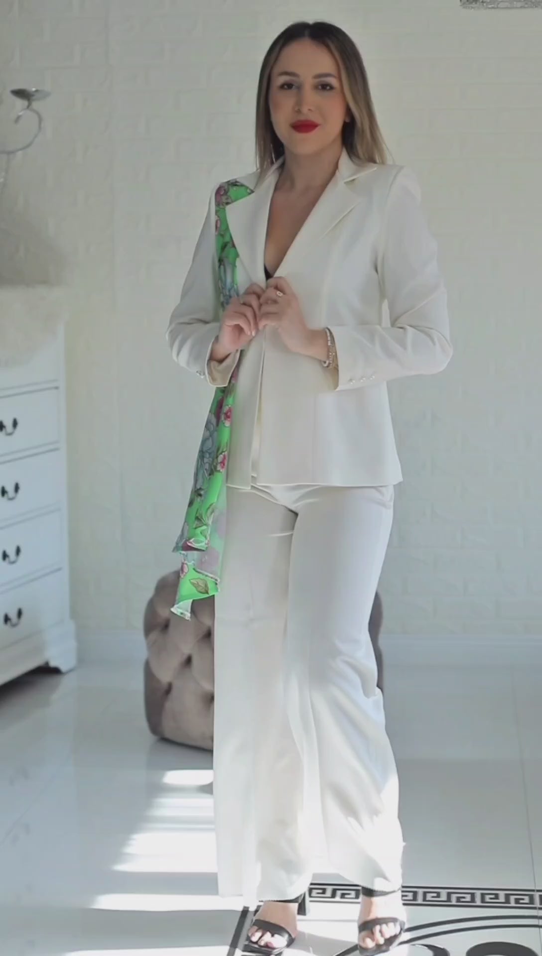 Costum Estella Alb